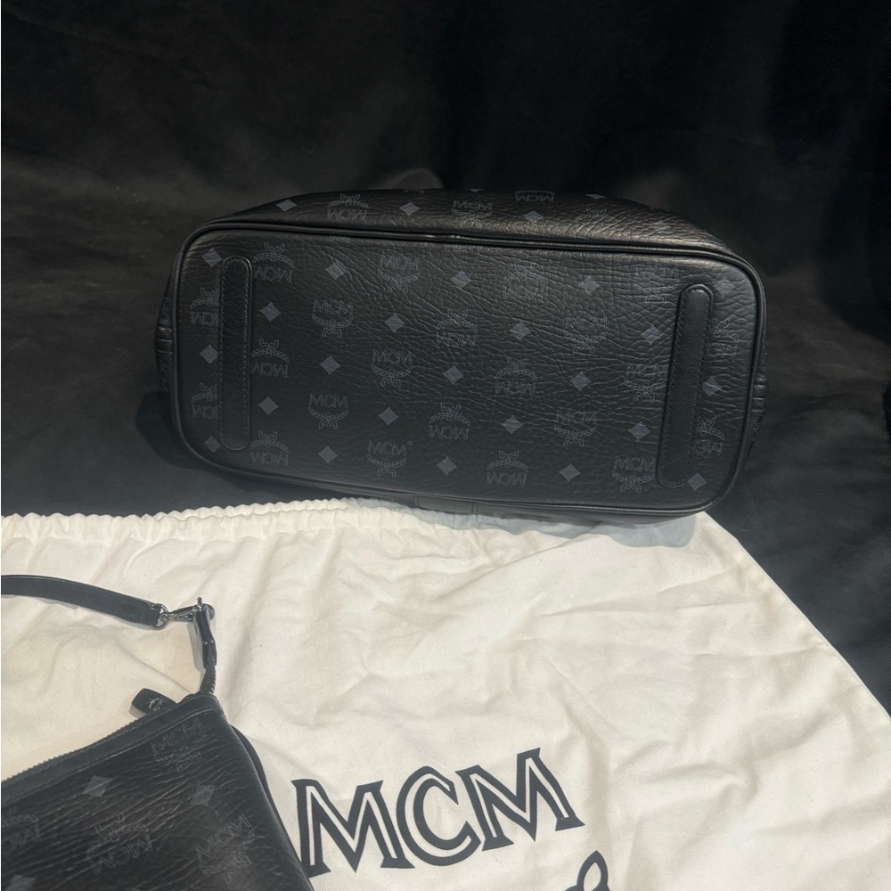 Large MCM bag - Picture 4 of 5